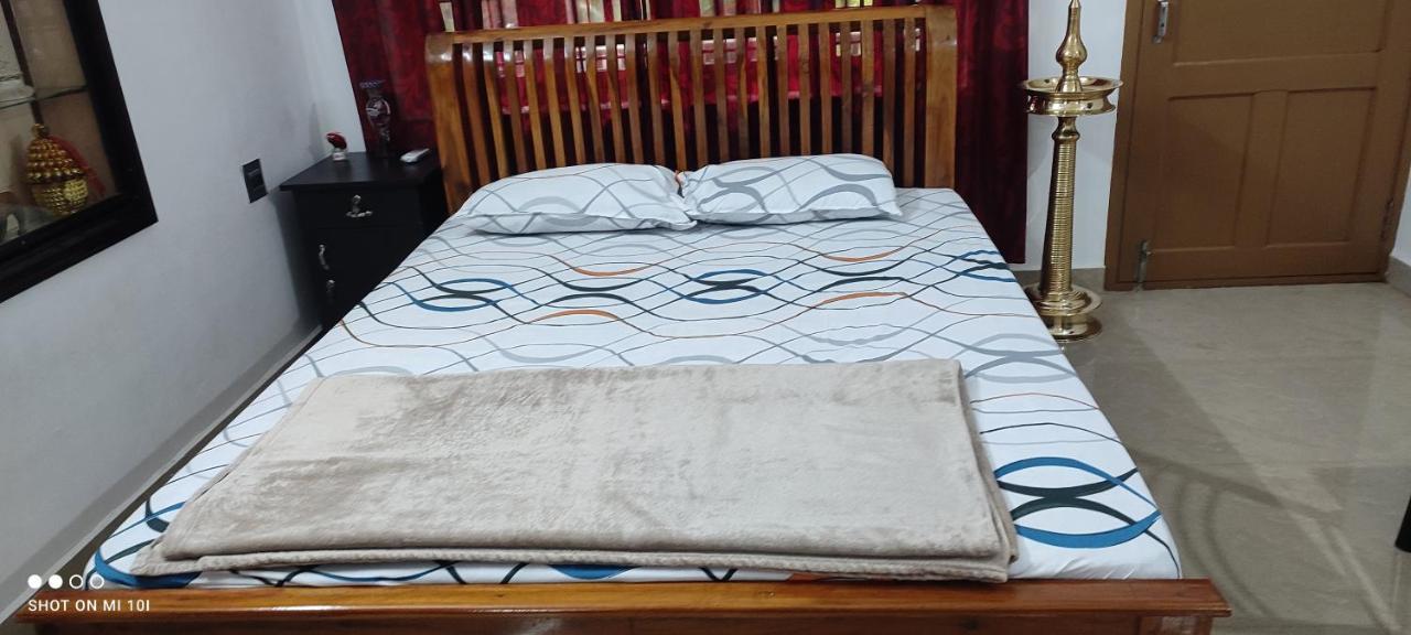Vyshnavi Home Stay Thanniyam ห้อง รูปภาพ